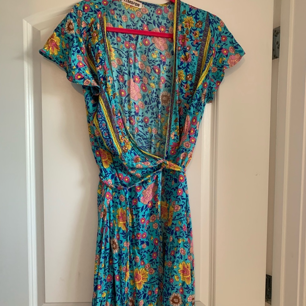 Temofon size M pattern wrap tie dress